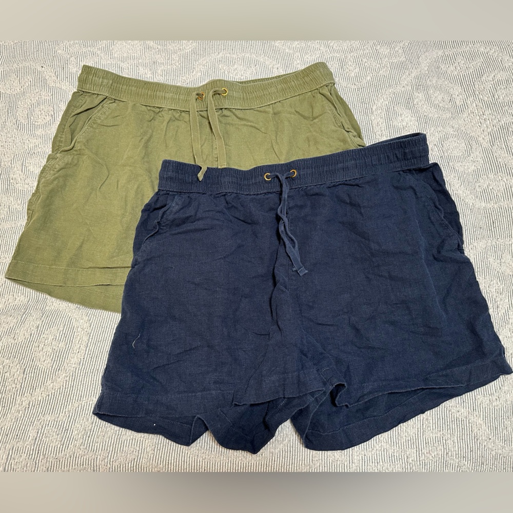 Bundle of 2 Nautica shorts!